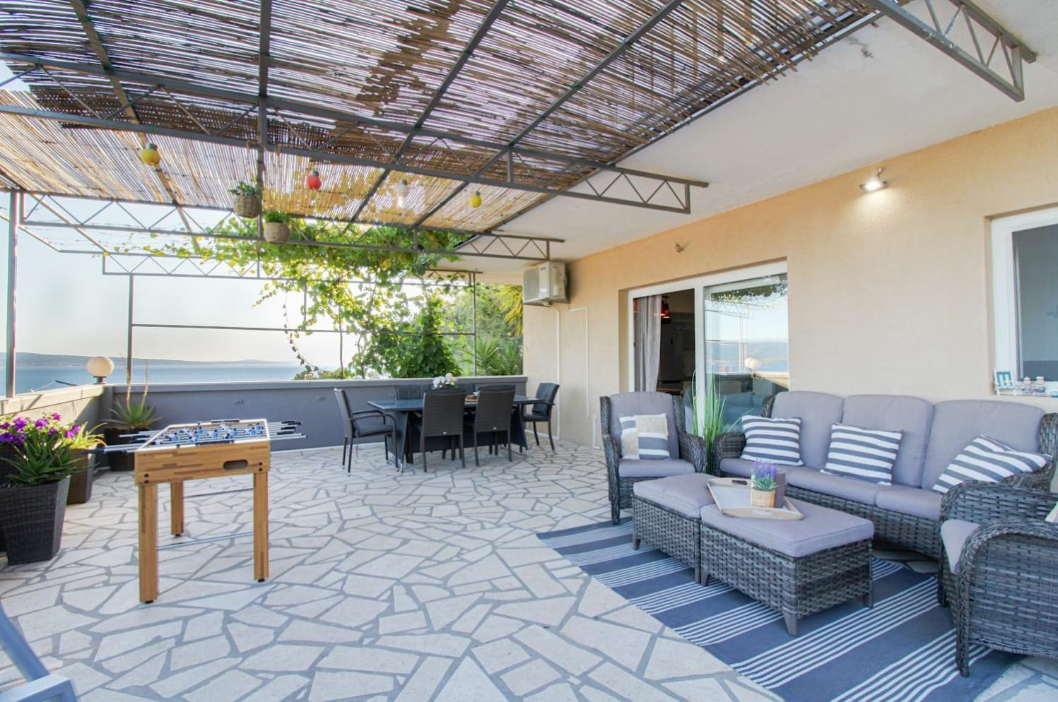 Apartment Becica Omis Exterior photo